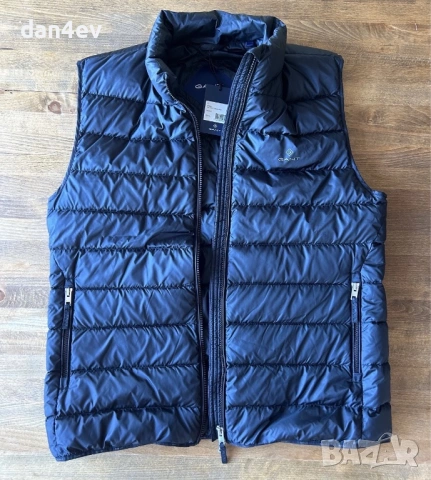 Елек GANT Men's Light Down Gilet, снимка 5 - Якета - 54194967