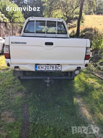 Mitsubishi L200 2.5 TDI - десен волан, снимка 2 - Автомобили и джипове - 55319805