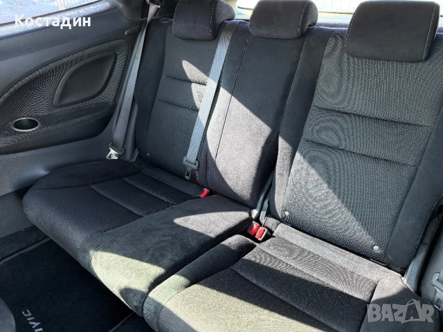 Honda Civic 1.8i VTEC 140к.с. Start/Stop Клима, снимка 7 - Автомобили и джипове - 54335358