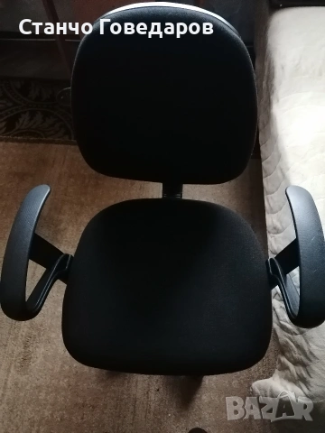 Офис стол КАТО НОВ ! 