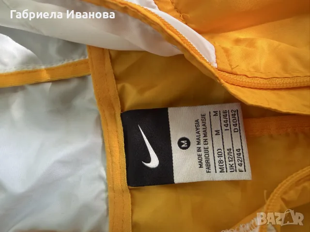 Дамска лека ветровка Nike Vapor, снимка 3 - Якета - 55421375