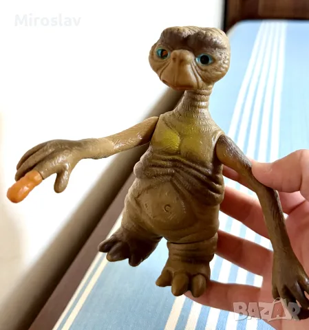 фигурка E.T. (Извънземното) – LJN Toys 1982 г. със светещ пръст - оригинална - ретро