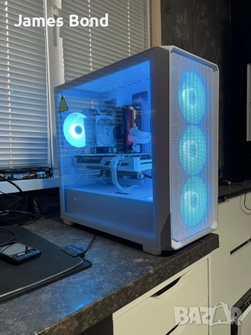 Геймърски компютър / i7 4790 / 16GB RAM / R9 390 8GB / SSD , снимка 2 - Геймърски - 55647108