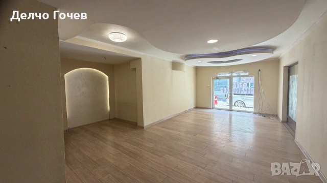 Търговско помещение в центъра Капана, снимка 2 - Заведения - 55103680