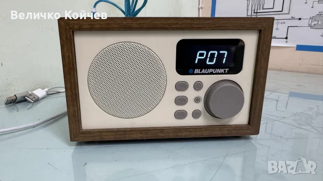 Портативно радио Blaupunkt с usb и aux,Mp3 плеър!, снимка 2 - Радиокасетофони, транзистори - 55626174