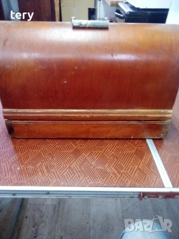Продавам стара шевна машина руска Варна Център , снимка 5 - Антикварни и старинни предмети - 54047700