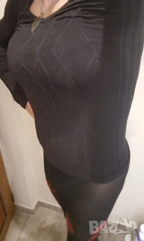 Дамска ефектна блузка, снимка 1 - Блузи с дълъг ръкав и пуловери - 54062827