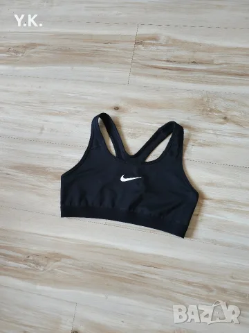 Оригинално дамско бюстие Nike Dri-Fit, снимка 2 - Корсети, бюстиета, топове - 55347457
