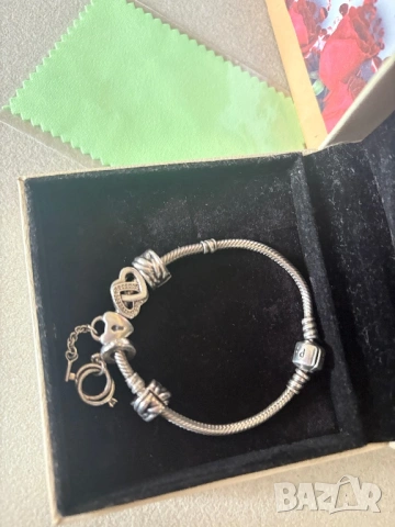 Гривна Пандора с 5 висулки ,колие Сваровски обеци Сваровски , снимка 5 - Бижутерийни комплекти - 54026507