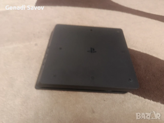 PlayStation 4 slim PlayStation 500gb със два джоистика