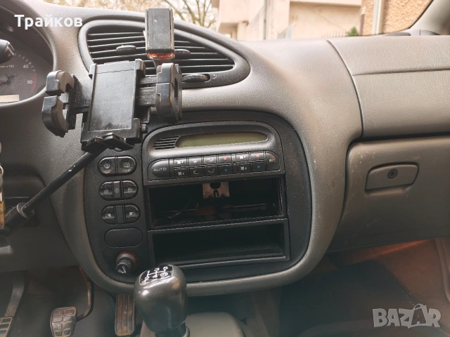 Seat Alhambra 1.9 TDi, снимка 12 - Автомобили и джипове - 54423709