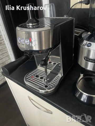 Кафемашина Sage Bambino Plus + кафемелачка Delonghi, снимка 3 - Кафемашини - 55394909