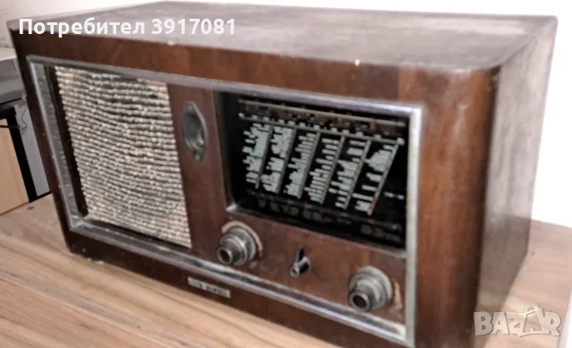 Ретро лампов редиоприемник Braun 1940г., снимка 2 - Радиокасетофони, транзистори - 55588539