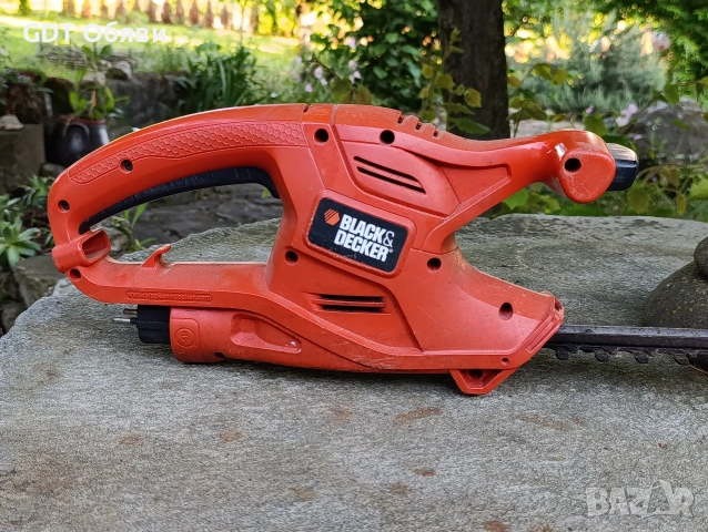 Black Decker GT 4245 - Храсторез, снимка 3 - Градинска техника - 54666092
