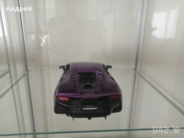 Lamborgini Temerario, Burago 1:18, снимка 4 - Колекции - 55206709
