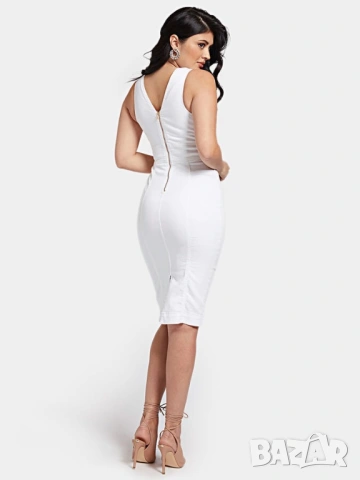 Дънкова рокля Guess. Slim fit модел, размер XS/S, снимка 4 - Рокли - 54621900