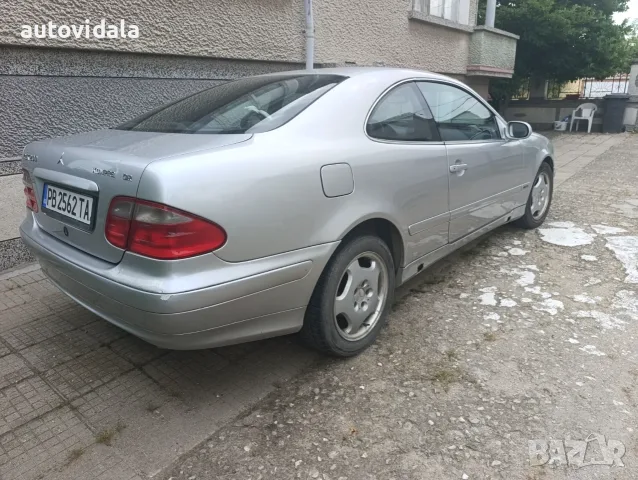 Mercedes CLK200 kompressor 2.0 163кс фейслифт/Газ/ Кожа/ръчка, снимка 9 - Автомобили и джипове - 55625077