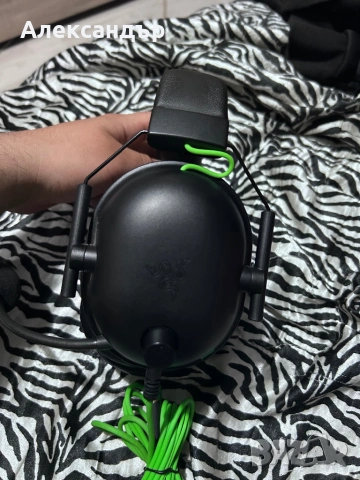 Razer Blackshark V2, снимка 2 - Слушалки за компютър - 54554500