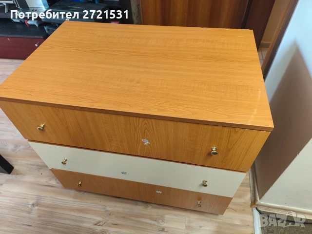 Скрин с три чекмеджета , снимка 2 - Скринове - 55099197