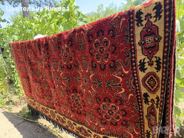 Вълнен килим с две лица 240/280см.