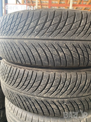 4 Броя Спорт пакет Зимни гуми 235 / 60 / 18 и 255 / 55 / 18