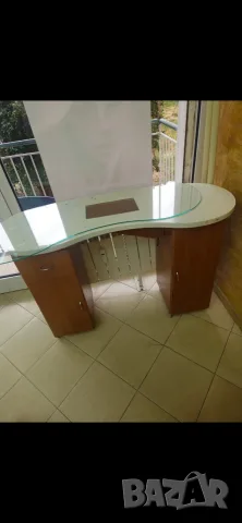 продавам бюро за маникюр, снимка 3 - Педикюр и маникюр - 55411890