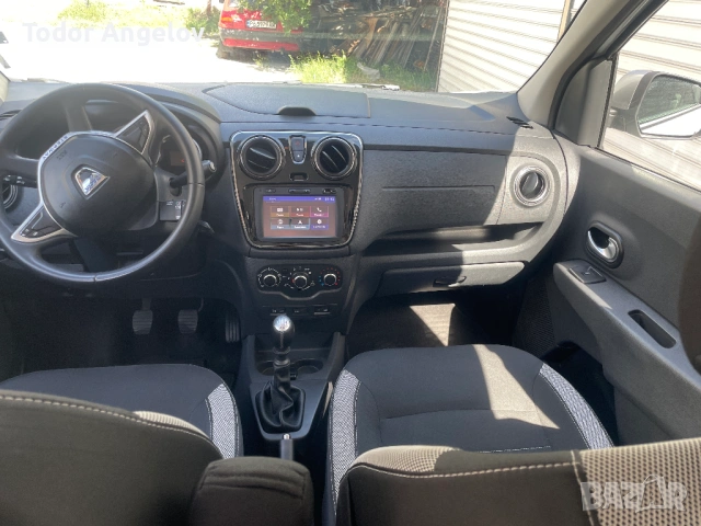 Dacia Lodgy 1,5D 7м, снимка 8 - Автомобили и джипове - 54777279
