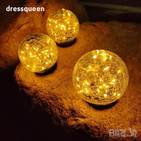 4472 Соларна стъклена топка с "напукан" ефект – Магия в градината и на терасата, снимка 2 - Соларни лампи - 54066290