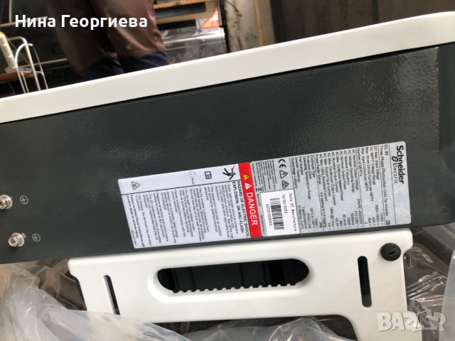 Соларен инвертор Schneider CL 33, снимка 3 - Друга електроника - 54514556