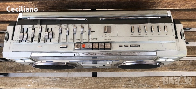 JVC RC M70-Работещ  функционално на всичко радиокасетофон!, снимка 4 - Радиокасетофони, транзистори - 53974667