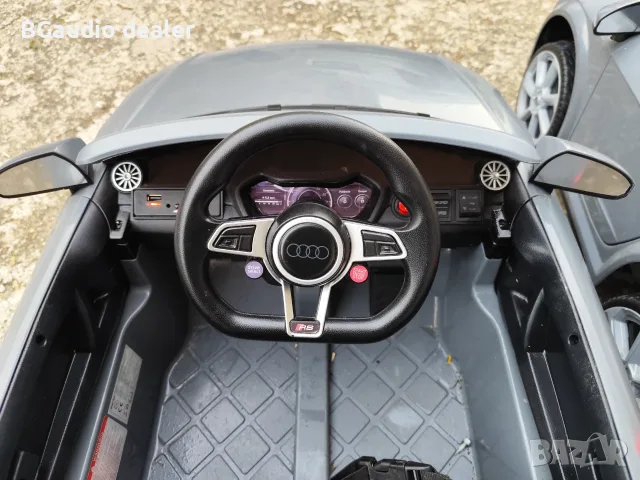 Акумулаторна количка Audi, снимка 2 - Детски велосипеди, триколки и коли - 55673685