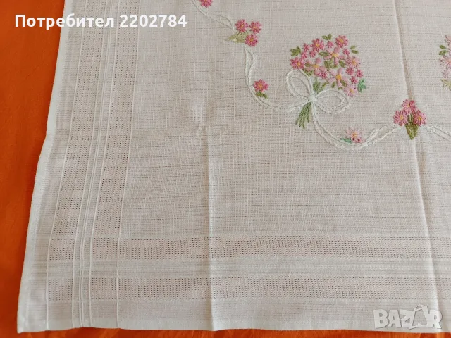 Битови, бродирани карета за маса , снимка 18 - Покривки за маси - 55639533