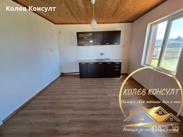 🥇 Агенция “Колев Консулт” продава двуетажна къща в село Поповица, община Садово, област Пловдив , снимка 6 - Къщи - 53959401