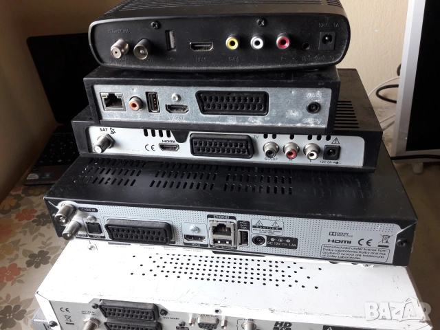 Сателитни приемници HDMI, снимка 4 - Приемници и антени - 55046688