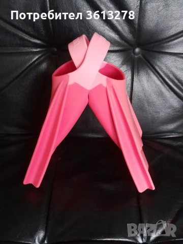 Плавници - "Arena Powerfin Pro II" (розови), снимка 4 - Водни спортове - 54012391