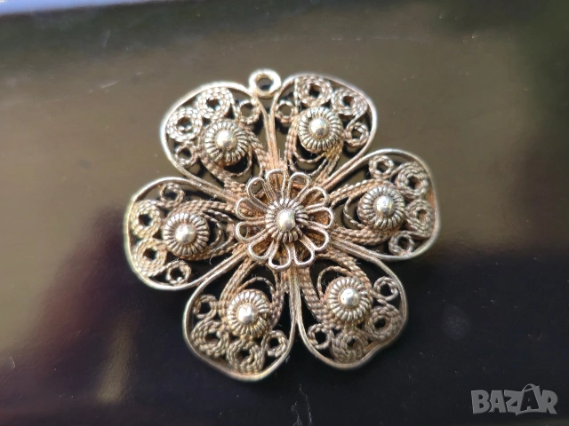 Сребърна висулка филигран