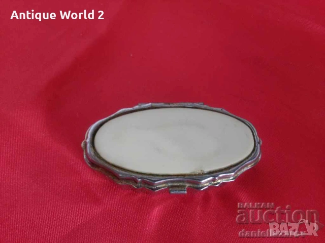 Стара Метална Кутийка за Хапчета , Емфие, снимка 2 - Антикварни и старинни предмети - 54308011