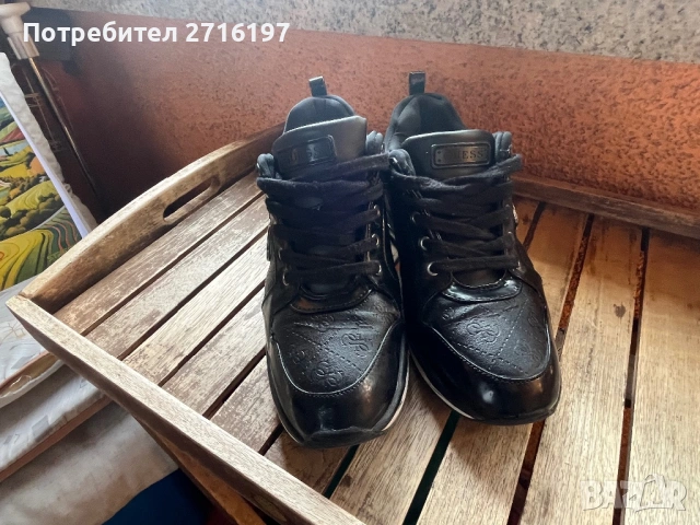 дамски обувки  Guess, снимка 2 - Маратонки - 53982071