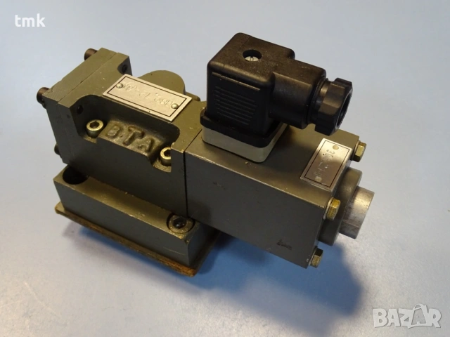 Хидравличен разпределител ORSTA VW 6 TGL26223140 Hydraulic Valve 24V, снимка 7 - Резервни части за машини - 54549746