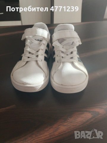 Детски маратонки на Adidas, снимка 2 - Детски маратонки - 54975945