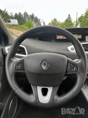 Renault Scenic 1.4tce 16v, снимка 11 - Автомобили и джипове - 54489844