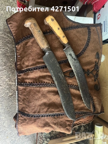 Автентични стари ножове