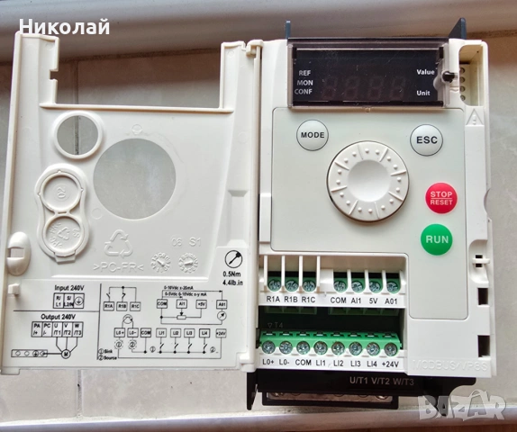 Честотен регулатор ATV12 - 0.75kW - 1hp - 200..240V - 1ph - с радиатор, снимка 2 - Друга електроника - 54749207