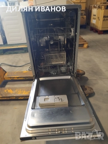 Съдомиялна машина за вграждане Smeg, снимка 2 - Съдомиялни - 54211819