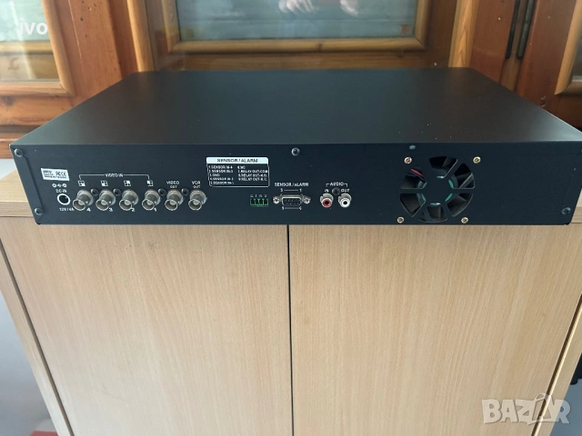 Продавам DVR 4 канален, снимка 2 - Комплекти за видеонаблюдение - 54615102