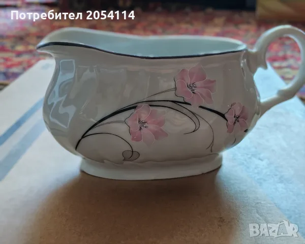 Порцеланов сервиз , снимка 9 - Сервизи - 55502787