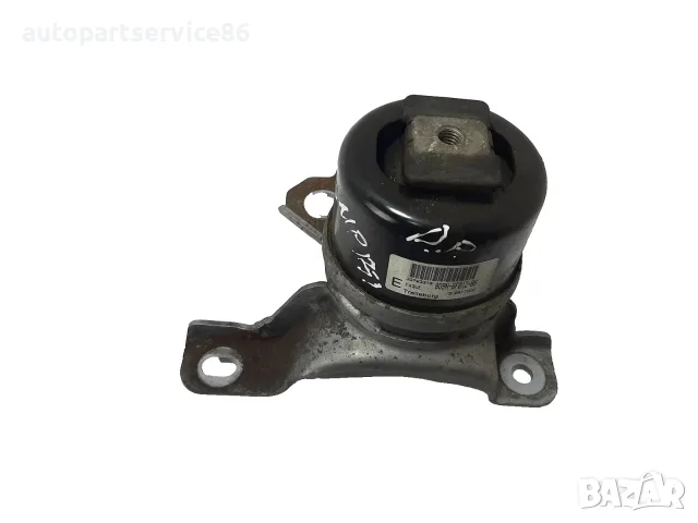 Дясна стойка на двигателя / Опора на двигателя за Volvo XC60 2.4 TDI (2011) OEM 30793318