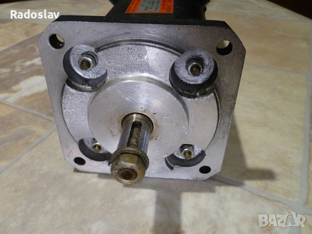 Постояннотоков двигател 1ПИ Динамо Сливен, снимка 3 - Резервни части за машини - 54010963