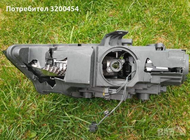 Десен фар за Ауди, снимка 2 - Части - 54216861