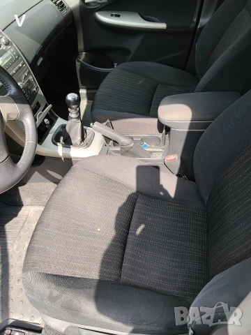 Toyota Corolla 2.0 D4D 126kw, снимка 11 - Автомобили и джипове - 54391255